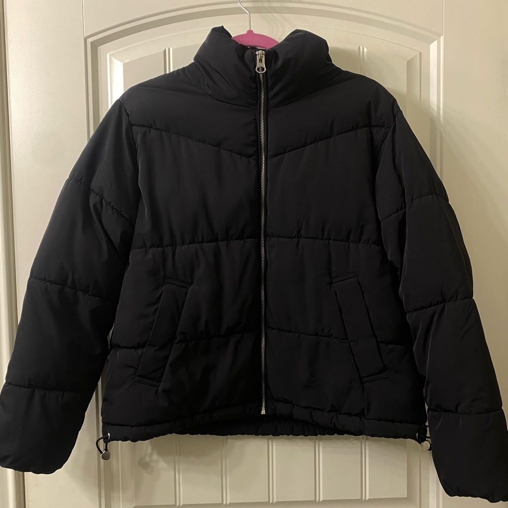 Divided by H&M Black Quilted Puffer Jacket Full Zip Short Metal Zipper